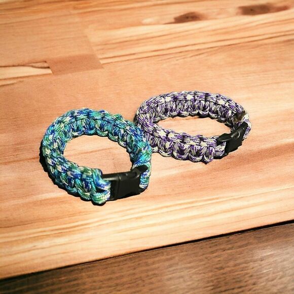 Bundle of two men Bracelet, nylon paracord and plastic, multicolored, 18mm wide - Picture 1 of 3